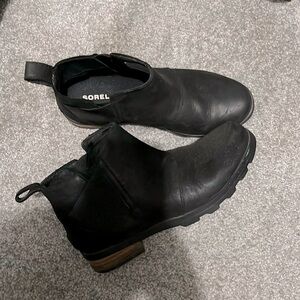 Woman’s Sorel Ankle Boots